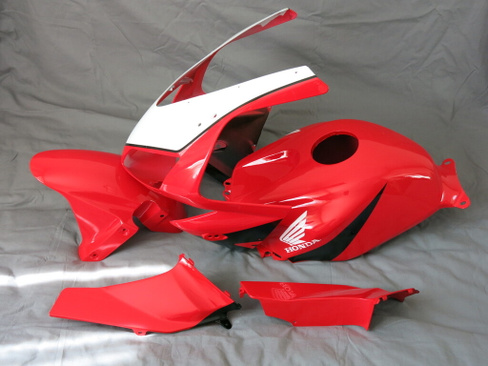 Пластик Honda CBR600 F5 03/04 комплект красно-чёрный