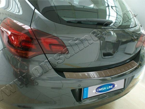 Накладка на задний бампер матовая Omsa сталь Opel Astra J 2010-2017 HB 5D