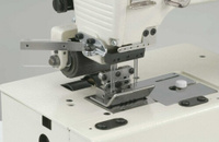 Многоигольная прямострочная швейная машина Kansai Special DLR1508P 1/4-1-1/4 (4 игольная поясная для тяж. мат.)