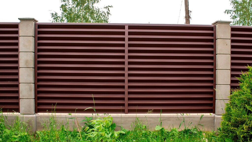 Забор жалюзи модерн (модерн плюс). Забор жалюзи ферумсталь. Забор жалюзи москва под ключ. Забор еврожалюзи. Забор жалюзи «фс дубль 60».